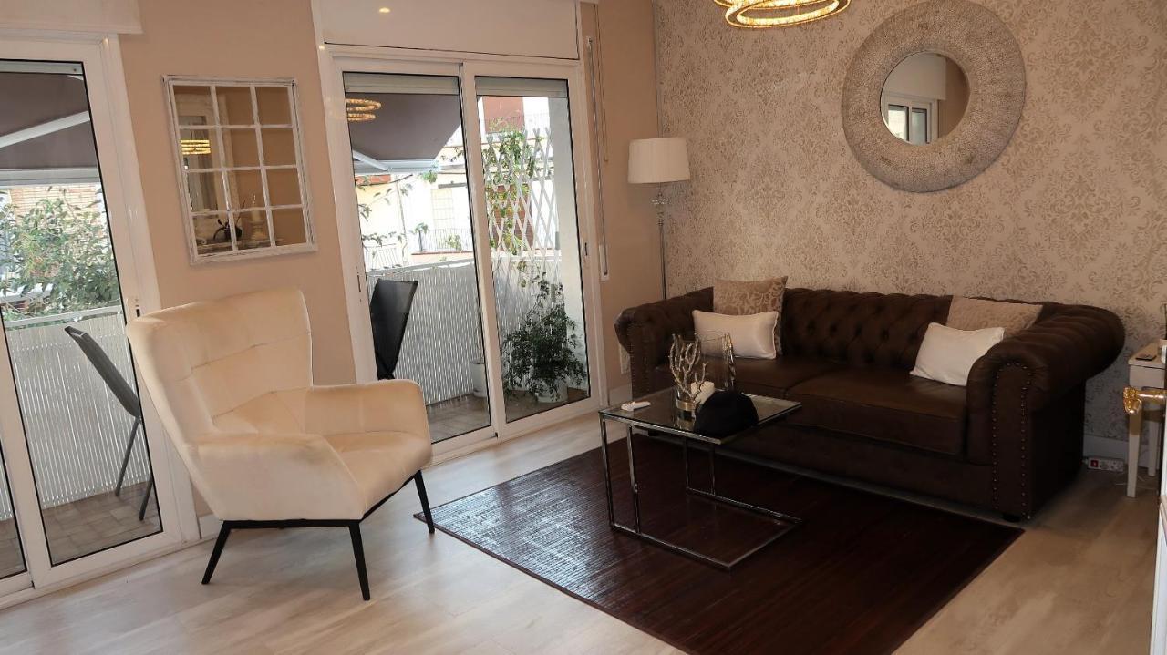 Entire Apartment , 2 Bedrooms Newly Remodeled Center Sitges Barcelona Exterior photo